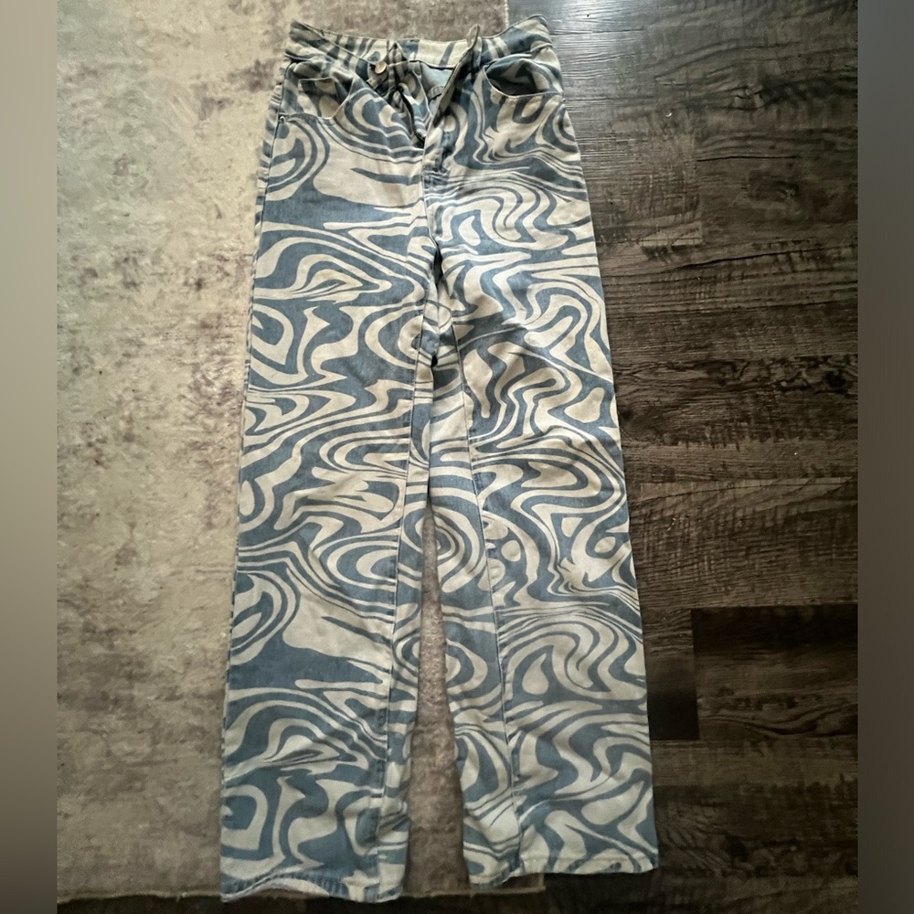 Abstract Jeans